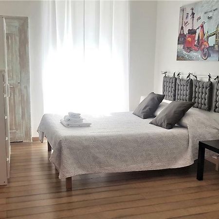 Bari Central Studio - Bari Centro المظهر الخارجي الصورة